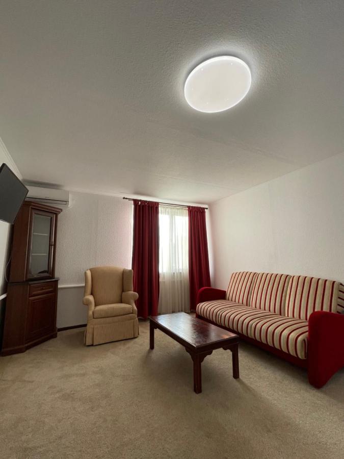 Apartments With Kitchen And Garden Kiew Exterior foto